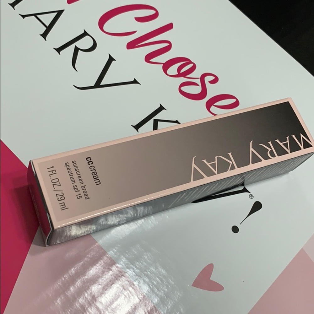 * Light to Medium* - New - Mary Kay CC Cream